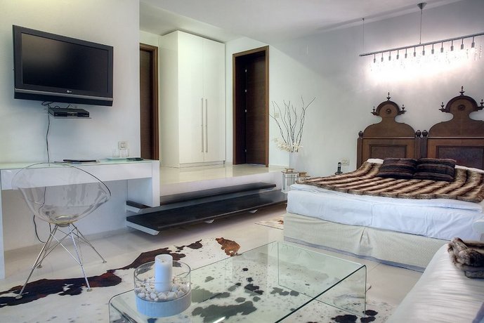 Chambers'n Charm Boutique Hotel