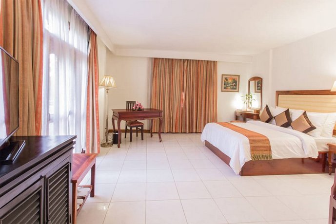 Angkor Vireak Chey Hotel