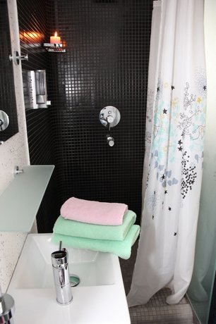 Marta Studios and Apartment