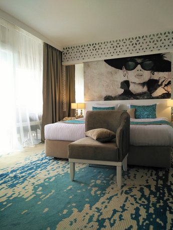 Europe Hotel & Casino