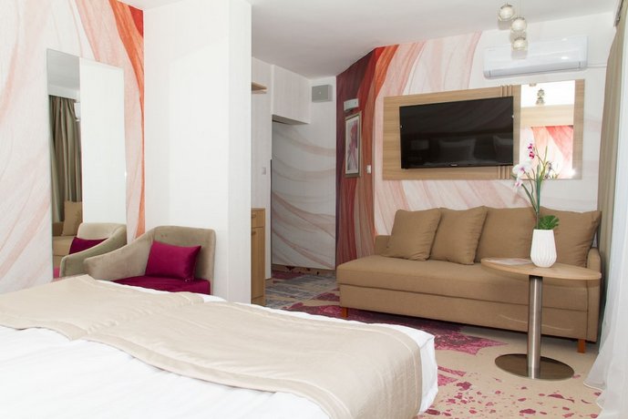Europe Hotel & Casino