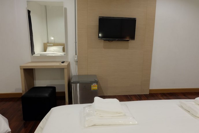 F Plus F Hostel