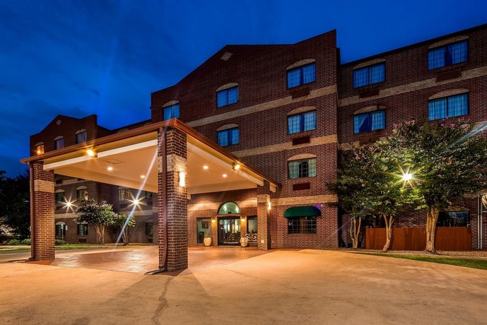 Best Western Plus The Woodlands