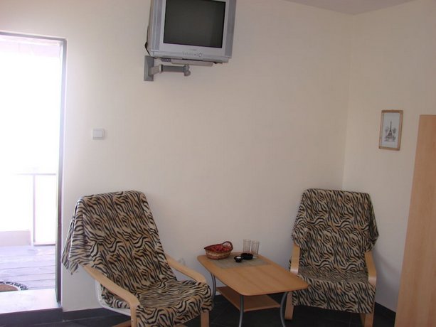 Avel Guest House