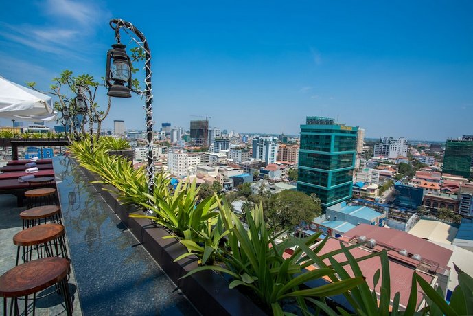 V Hotel Phnom Penh