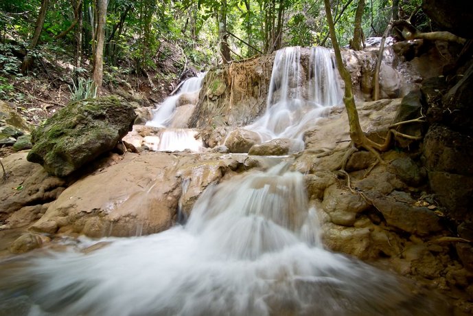 Home Phutoey River Kwai Hotspring & Nature Resort