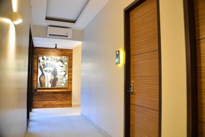 Treehouse Suites - Boutique Serviced Apartment