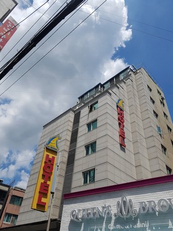 Hotel At Home