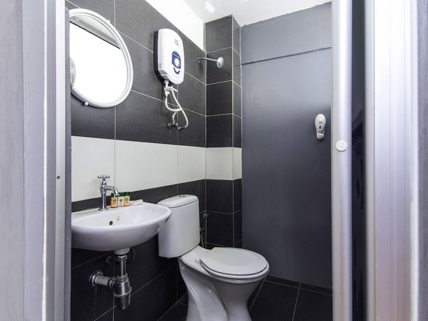 OYO 251 Intime Hotel