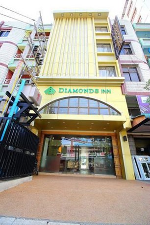 Diamonds Inn