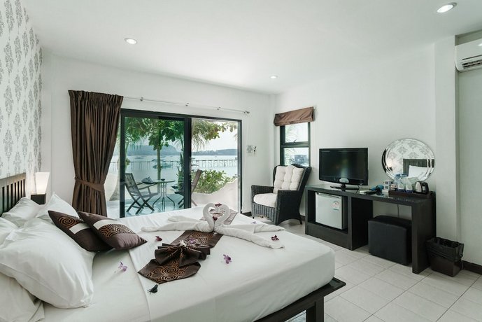 Samui Pier Beach Front & Resort