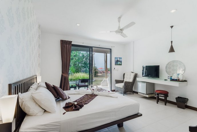 Samui Pier Beach Front & Resort