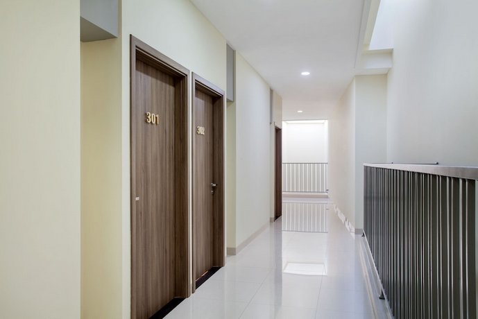 OYO 115 Portal Residence