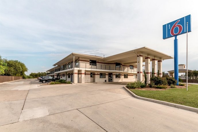 Motel 6 San Antonio