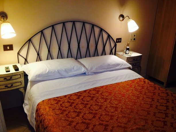 Marta Guest House