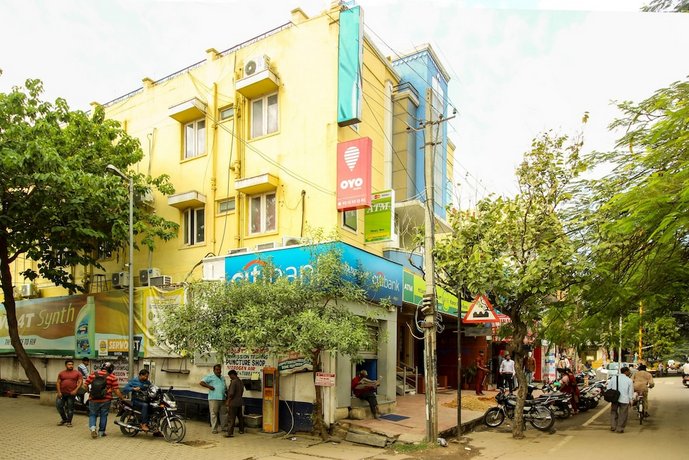 OYO 5590 Ujwal Residency