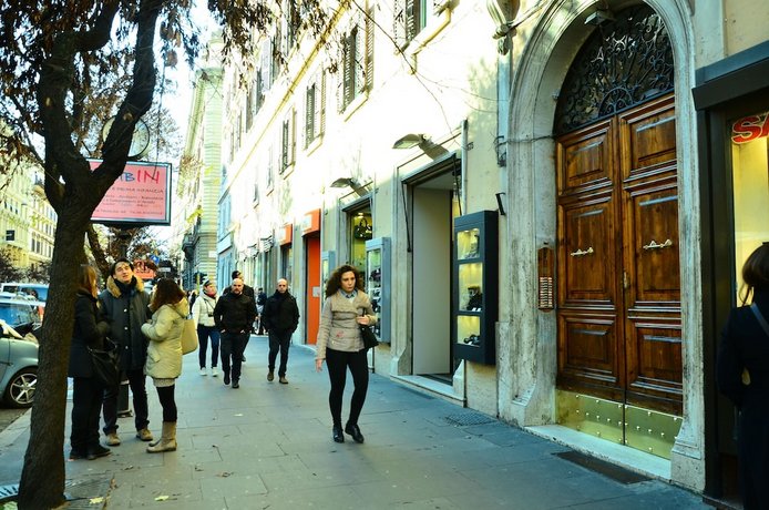Residenza Cola Di Rienzo - Suite In Rome