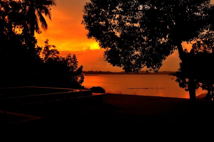 Roman Lake Ayurveda Boutique Resort