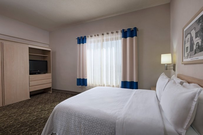 Four Points by Sheraton Galerias Monterrey