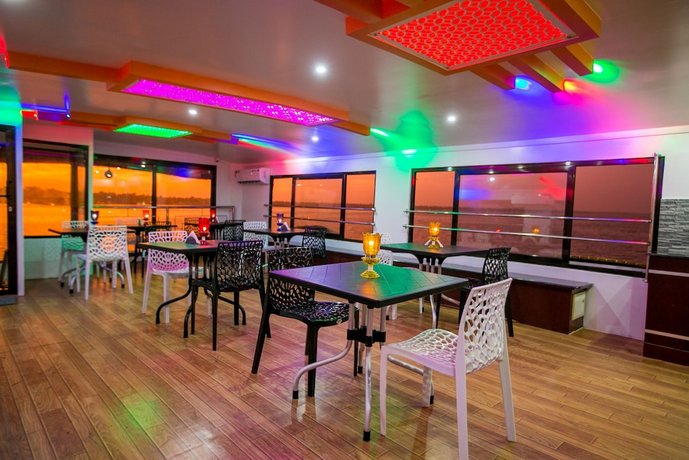 Tharangini Houseboat