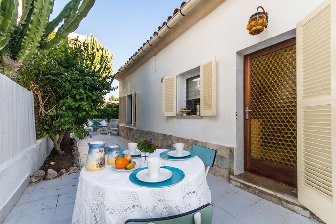 Villa Hibiscus Port de Pollenca Pollenca