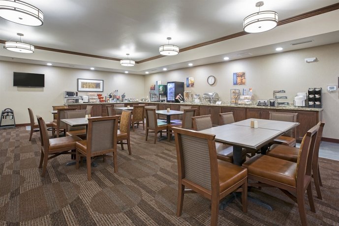 Best Western Plus Lincoln Inn & Suites