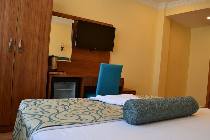 Riverland Suites