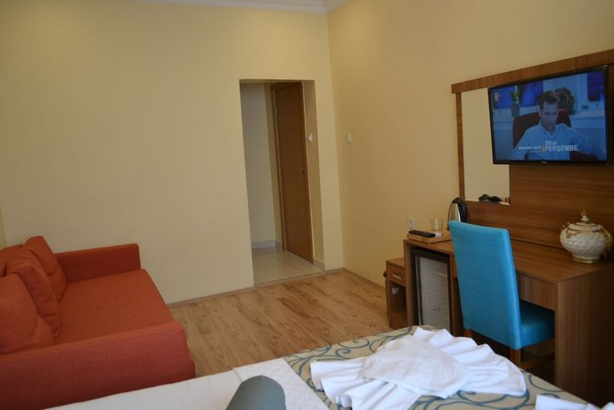Riverland Suites