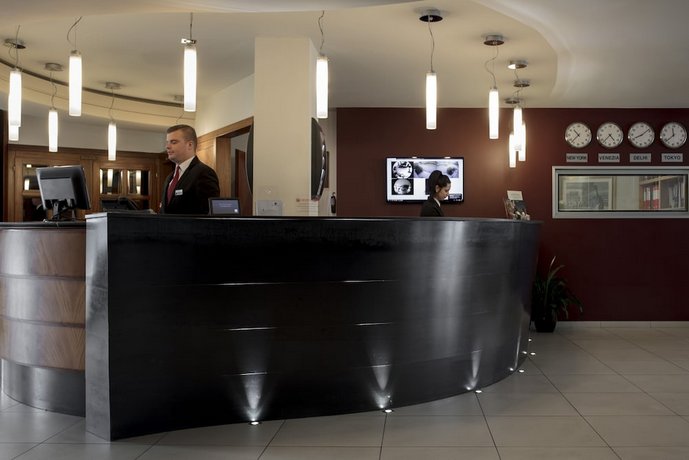 Smart Hotel Holiday