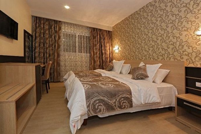Hotel Saray