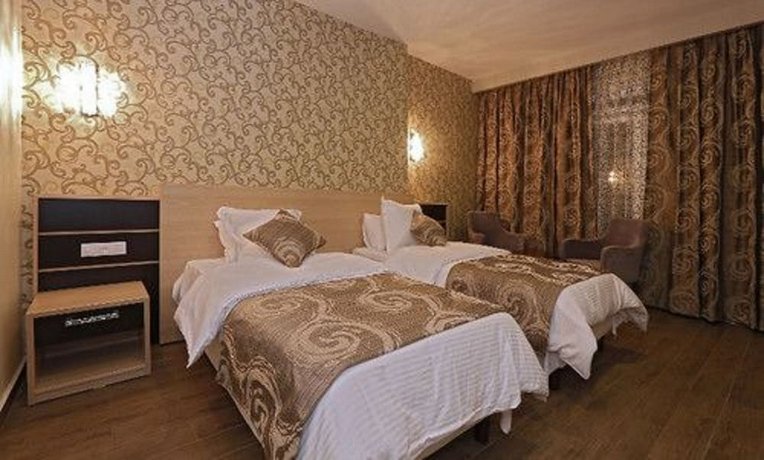 Hotel Saray