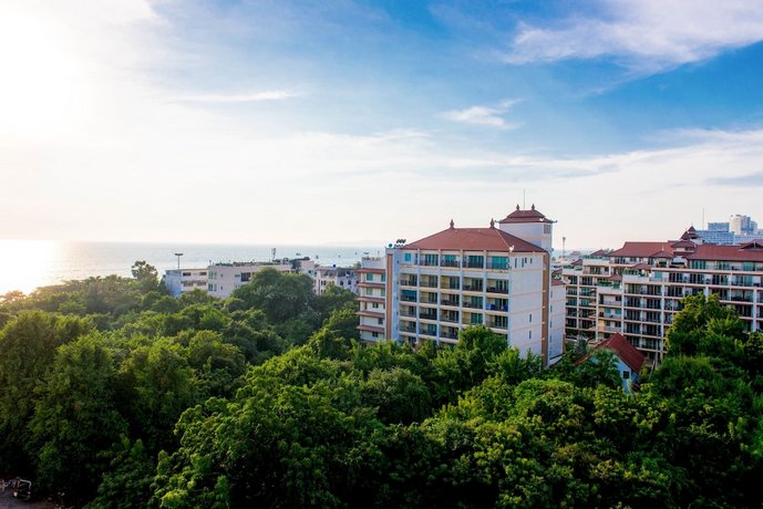 Seabreeze Jomtien Resort