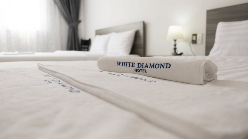 7S Hotel White Diamond