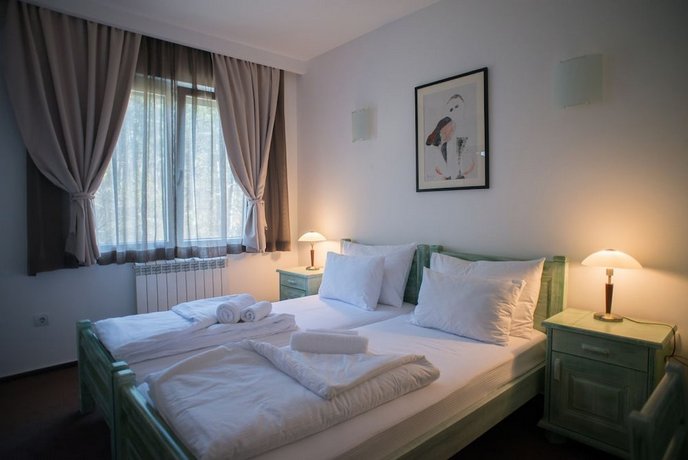 Hotel Trim