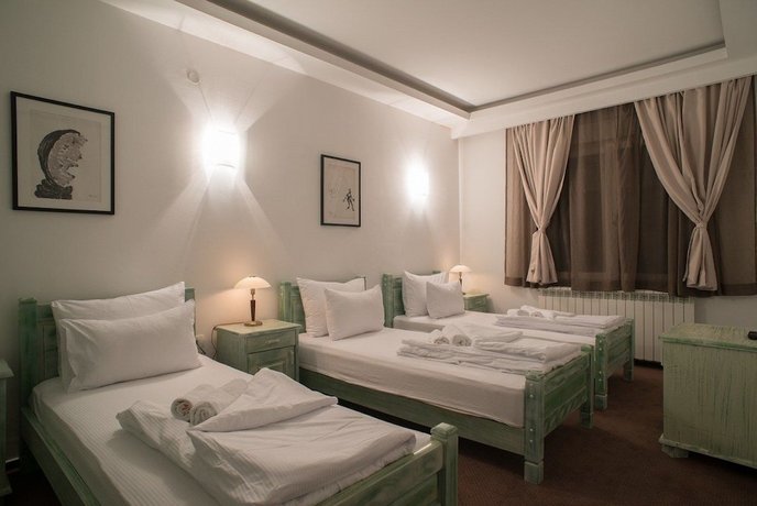 Hotel Trim