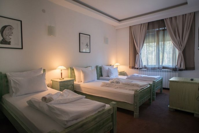 Hotel Trim