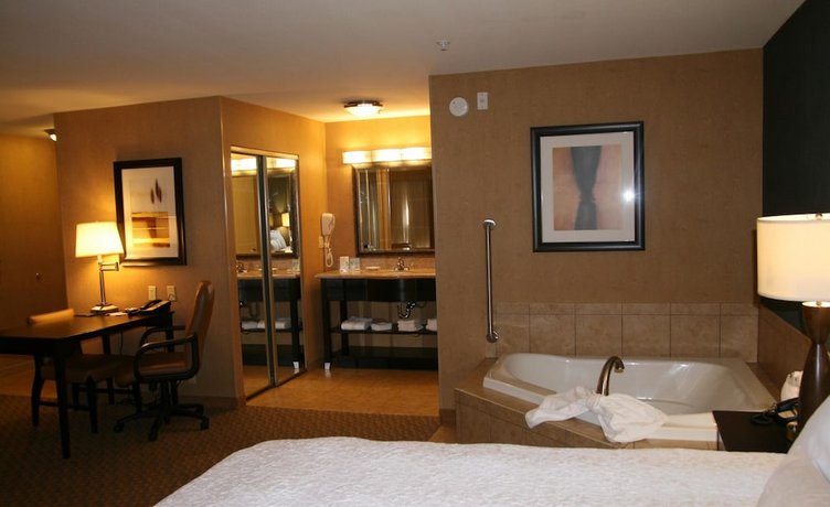 Hampton Inn and Suites Barstow