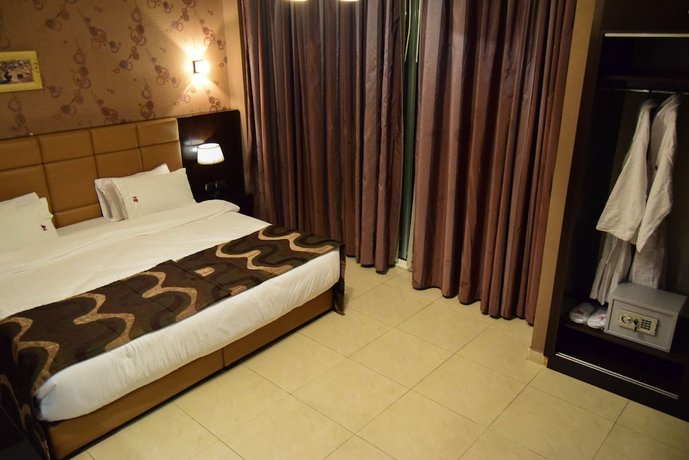 Ny Suites