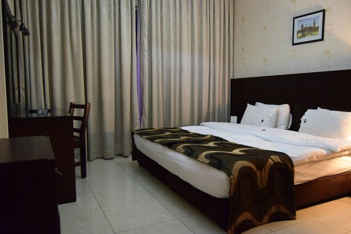 Ny Suites