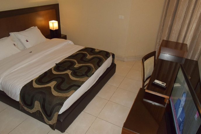 Ny Suites