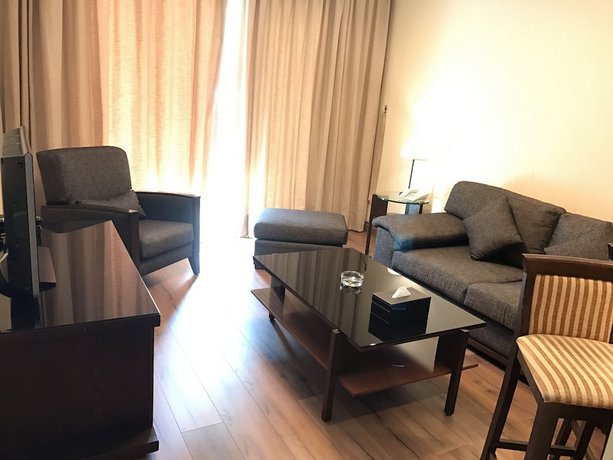 Ny Suites