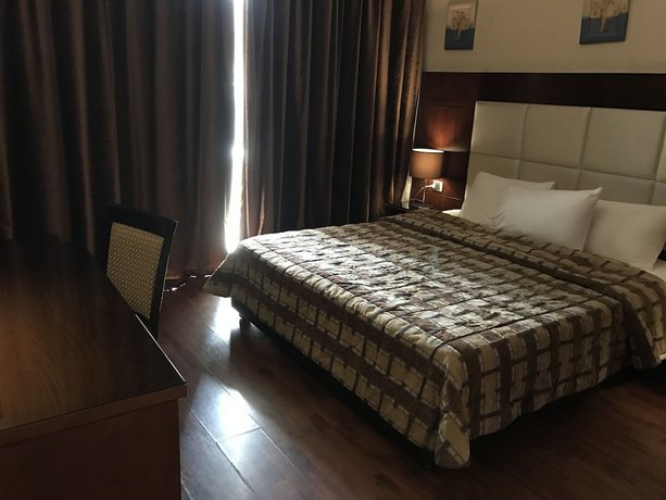 Ny Suites