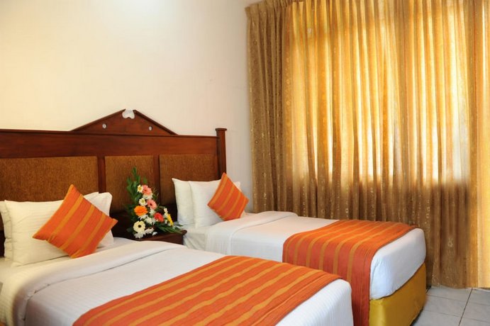 Full Moon Garden Hotel