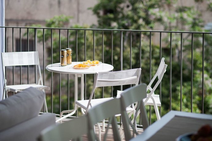 Near Rothschild w/ Parking and Balcony by Sea N' Rent