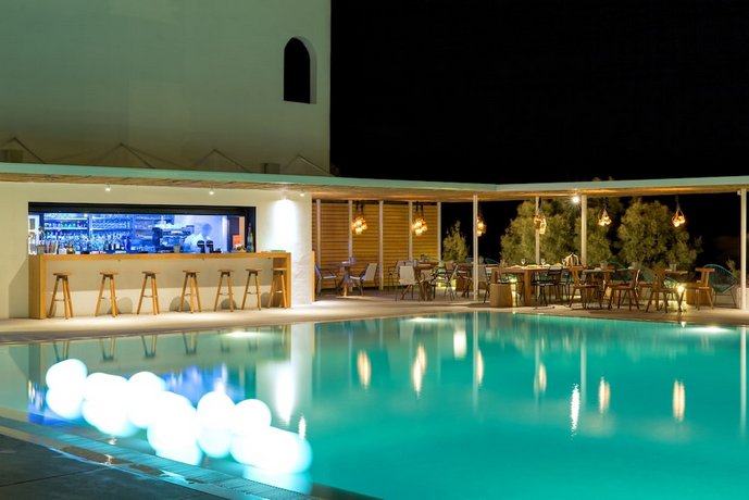 Kamari Beach Hotel