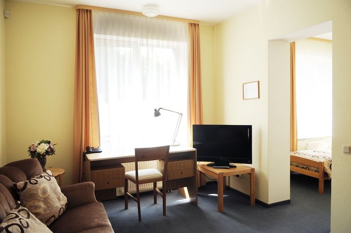 Amicus Hotel