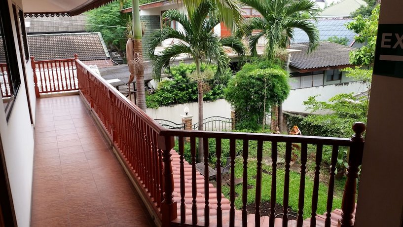 Villa Oranje Chiang Mai