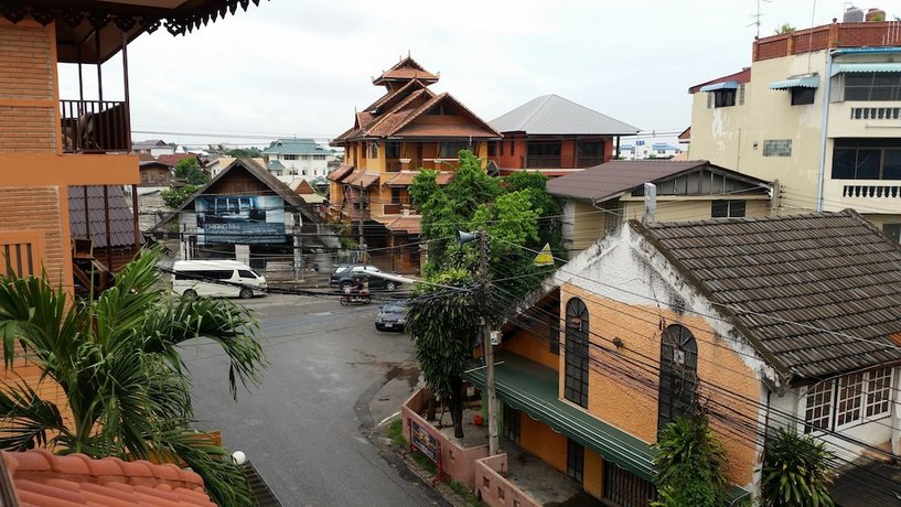 Villa Oranje Chiang Mai