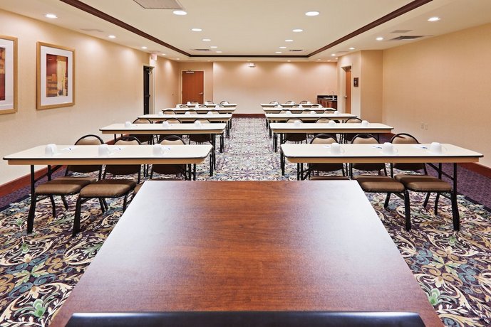 Staybridge Suites Oklahoma City-Quail Springs