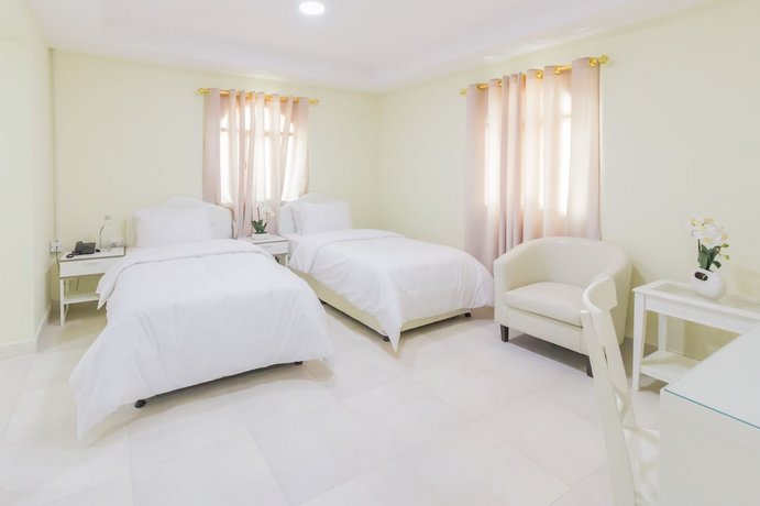 Al Jisr Hotel